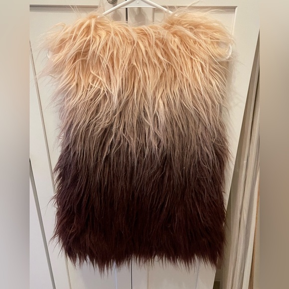 Me Jane faux fur Ombré vest - Picture 2 of 9